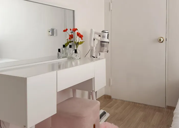 Binna 이태원역7분, 독채,테라스,4 Queen Beds, 무료짐보관 , 명동,홍대,서울역,명동 15분