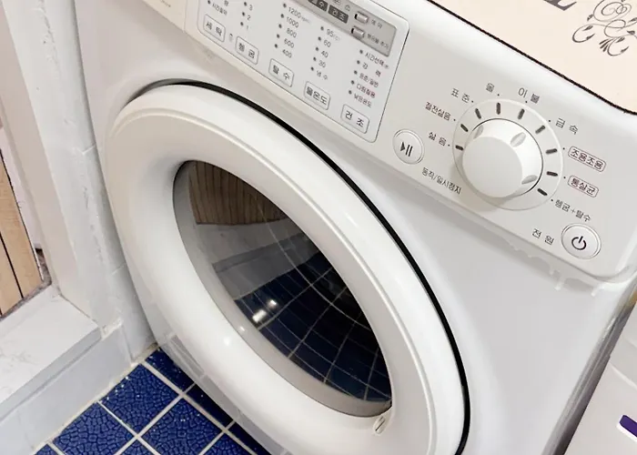 Binna 이태원역7분, 독채,테라스,4 Queen Beds, 무료짐보관 , 명동,홍대,서울역,명동 15분 Apartment