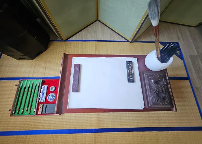Binna 이태원역7분, 독채,테라스,4 Queen Beds, 무료짐보관 , 명동,홍대,서울역,명동 15분 * Seoul