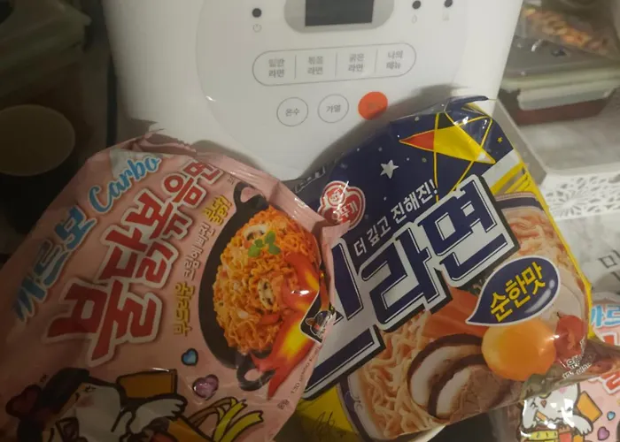 Binna 이태원역7분, 독채,테라스,4 Queen Beds, 무료짐보관 , 명동,홍대,서울역,명동 15분 Apartment